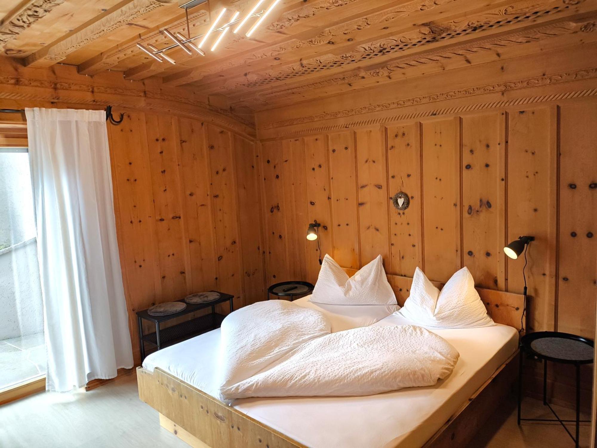 Schenna Garni Eden Bed & Breakfast Luaran gambar