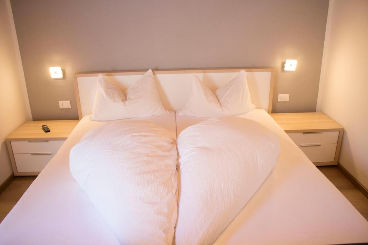 Schenna Garni Eden Bed & Breakfast Luaran gambar