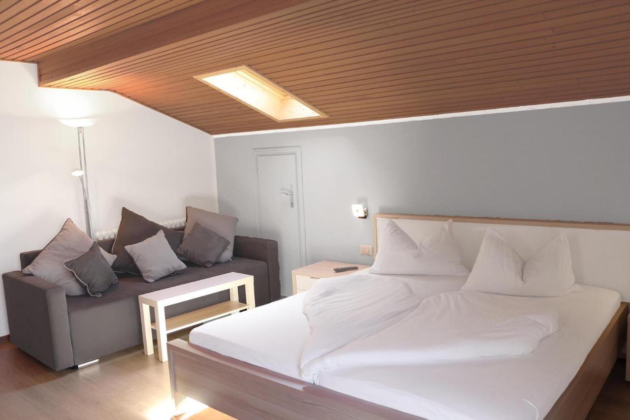 Schenna Garni Eden Bed & Breakfast Luaran gambar
