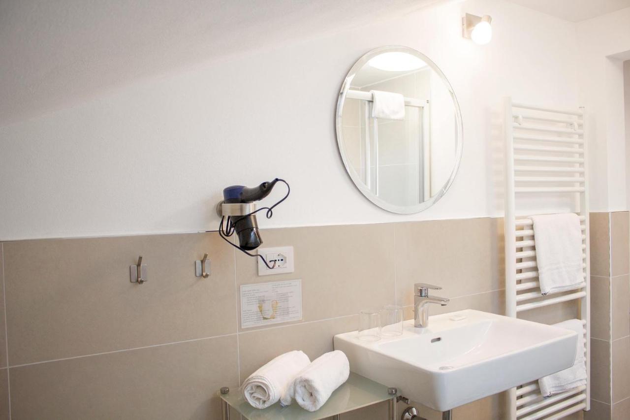 Schenna Garni Eden Bed & Breakfast Luaran gambar
